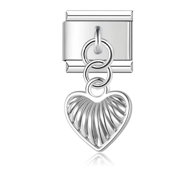 Ribbed Heart in Silver