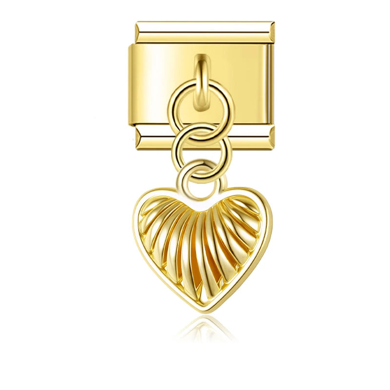 Ribbed Heart in Gold