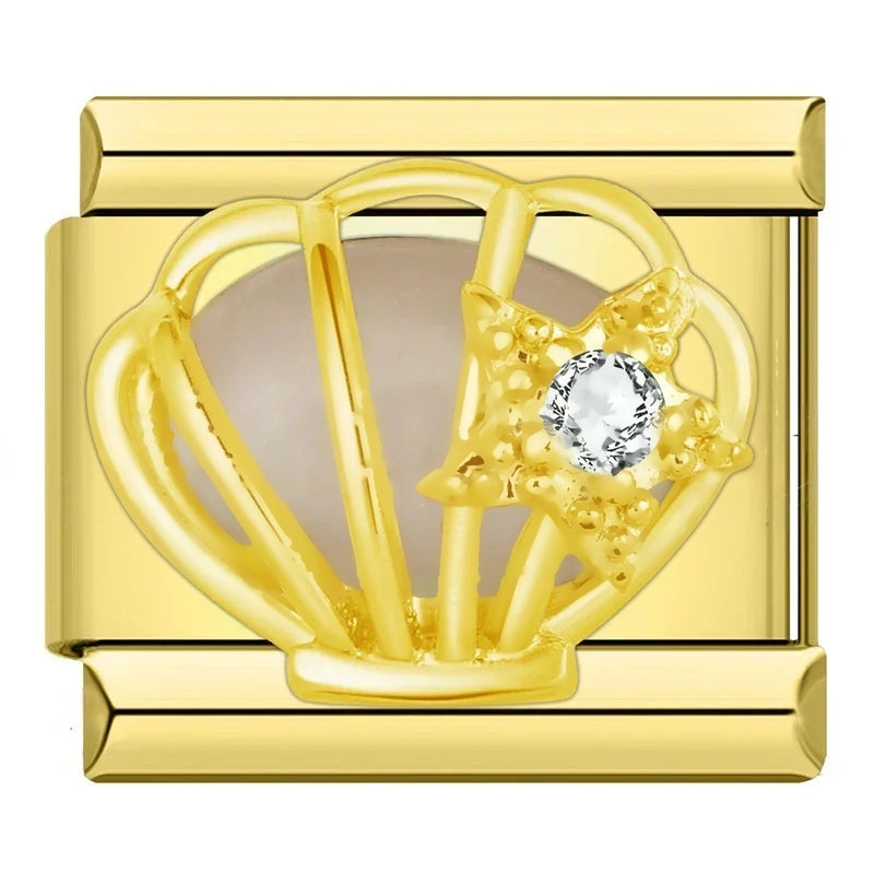 Seashell with Star in Gold