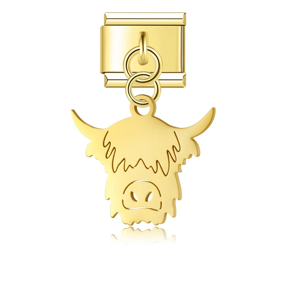 Highland Cow Head in Gold